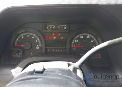 2009 Ford E-350 Super Duty Xl/Xlt из США, поврежденный, VIN 1FBNE31L09DA28344